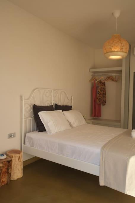 Mekia'S Beach House Livadia  エクステリア 写真