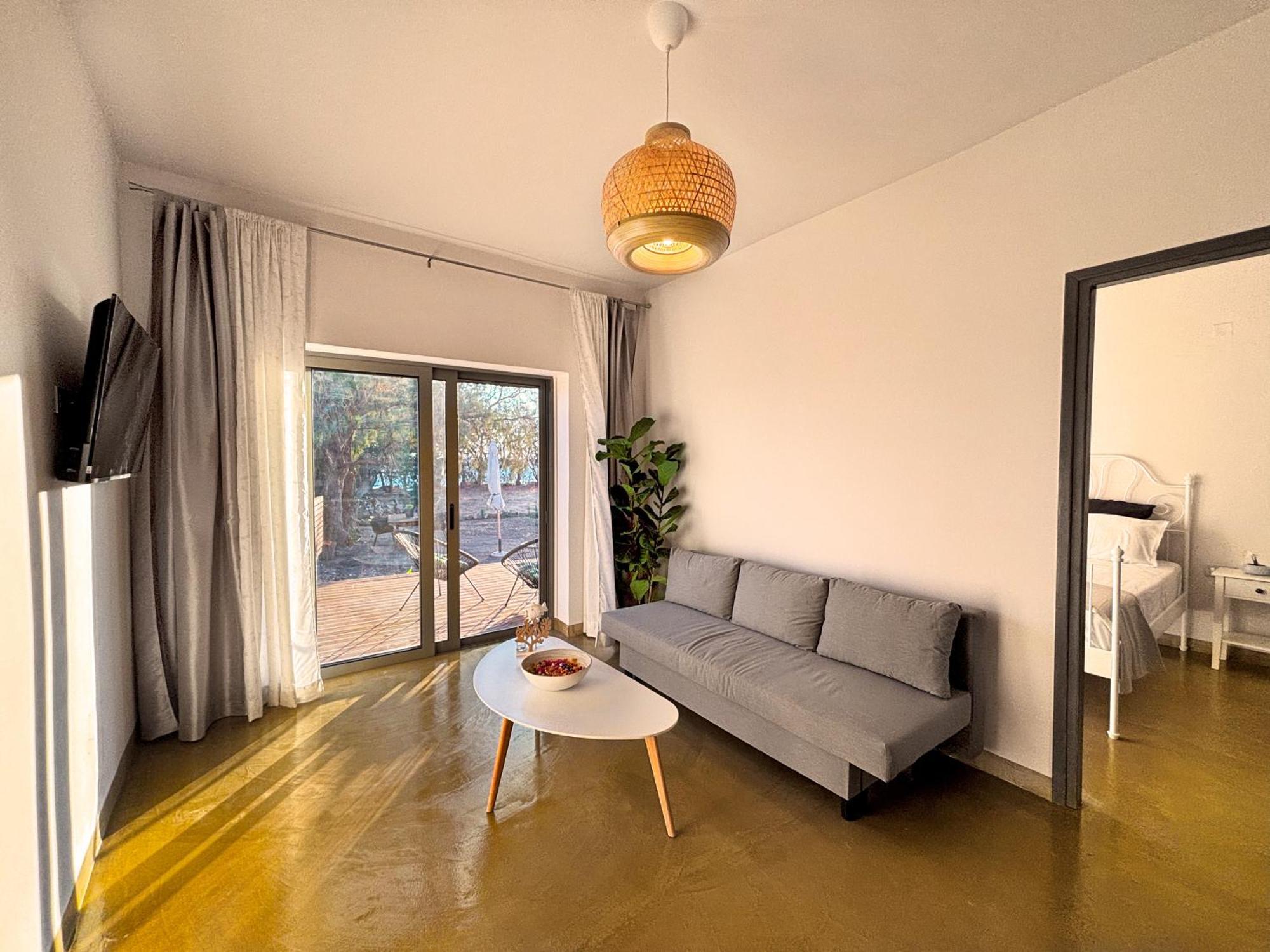 Mekia'S Beach House Livadia  エクステリア 写真